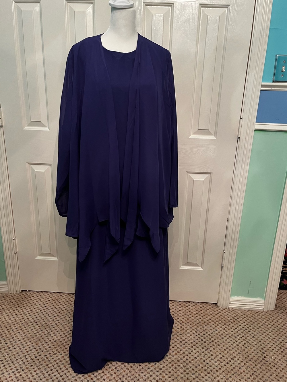 Elegant Women's Maxi Dress in Deep Purple